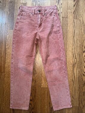 American Eagle Mom Straight Jean - Size 4 Regular